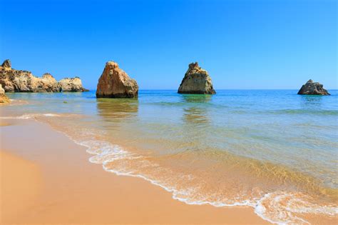 Villas in Alvor | Book Algarve Villas with Private Pools | Affinityvillas.com