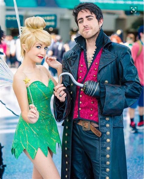 13 Awesome Cosplays of Men in Disney - GirlsAskGuys