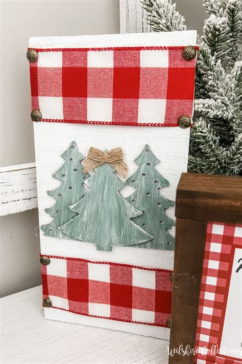 Festive DIY Christmas sign for your home! - Wilshire Collections