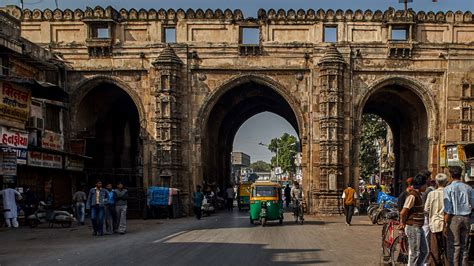 Bhadra Fort & Teen Darwaja (Ahmedabad) - Adotrip