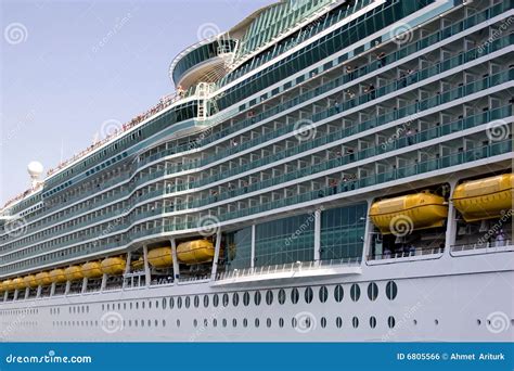 Side view of cruise ship stock photo. Image of liner, ship - 6805566