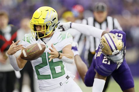 Everything we know following the Ducks 26-16 victory over the Huskies.