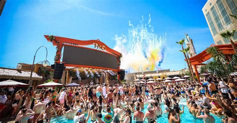 Behind The Wild Pool Parties At Las Vegas Dayclubs - OnTheStrip.com