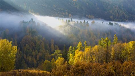 Xinjiang Altai Mountains – Bing Wallpaper Download