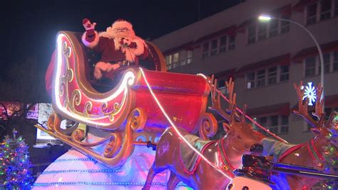 Winnipeg Santa Claus Parade hits Portage Avenue Saturday | CBC News