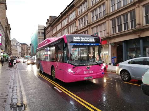 Glasgow Airport’s electric buses leading the charge once again in partnership with McGill’s ...