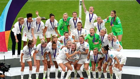 Euro 2022: England make history by winning first major women's trophy ...