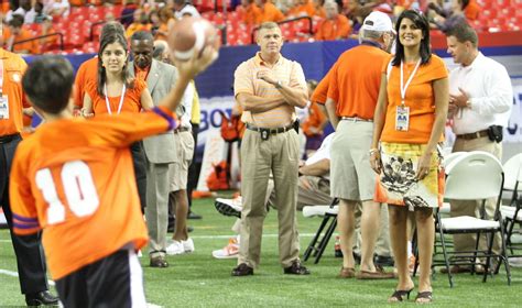 Nikki Haley Letting Clemson Use State Plane For Football Recruiting - FITSNews