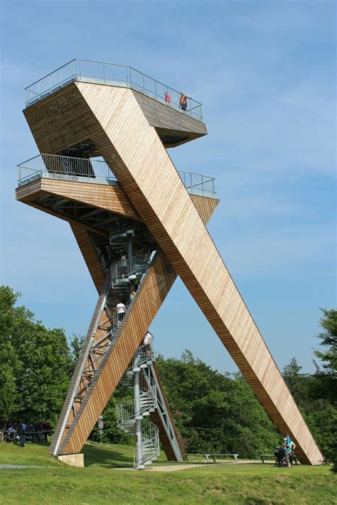 arquitectura mirador moderno torre vigía torre de madera ... - pin für alles | Watch tower ...