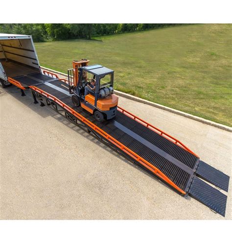 22,000-lb Capacity Steel Yard Ramp Platform | Discount Ramps