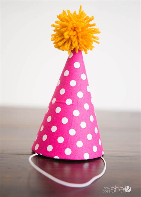 Kid's Party Hat - Pom Pom Style | How Does She