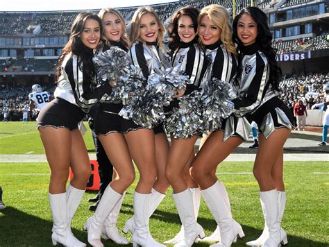 Las Vegas Raiders Cheerleaders Calendar 2024 Pdf - Tildy Jeanine