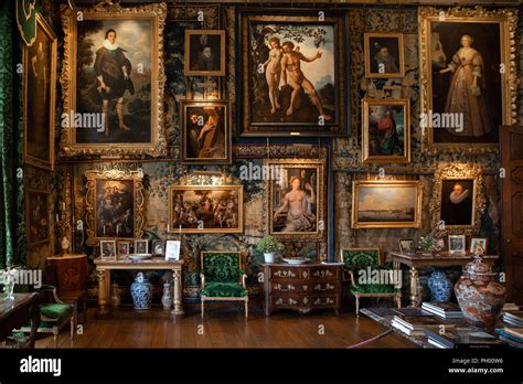 Hatfield house interior hi-res stock photography and images - Alamy