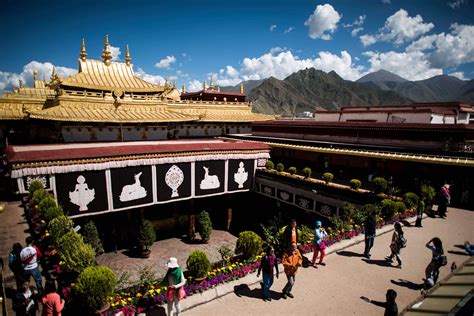 Huge fire engulfs Tibet’s Jokhang Temple raising fears over future of ...