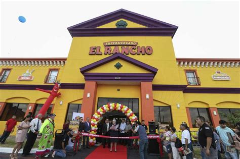 El Rancho opens first Houston supermarket to big crowds - Houston Chronicle