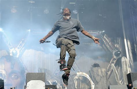 Travis Scott Falls Through Stage | Z 107.9