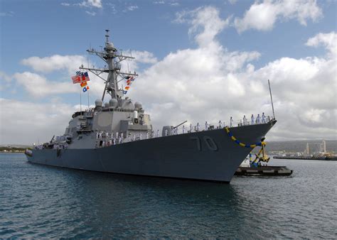 Naval Photos: USS Hopper (DDG 70)