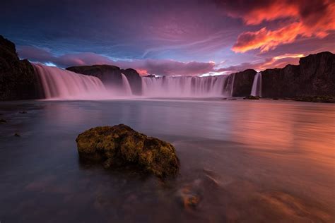 Why Iceland is the Perfect Place for Midnight Sun Photography | Iceland ...