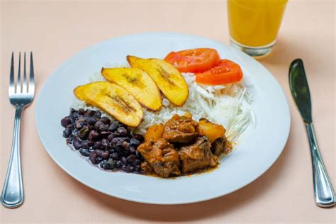 17 Panamanian Foods You Need to Try - Nomad Paradise