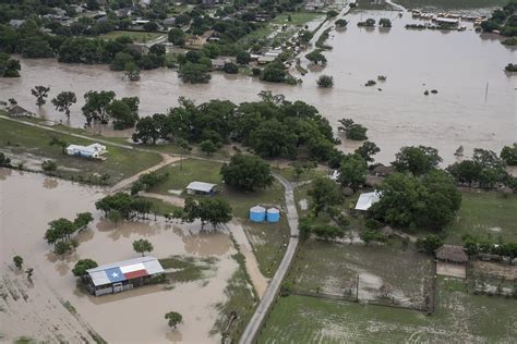 Grandfather Holds Out Hopes That Family Swept in Texas Floods Will Be Found - NBC News