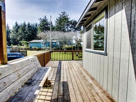 Family Cabin near the Ocean in Coos Bay, Oregon