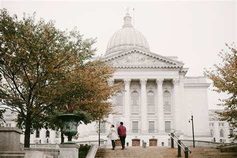 Madison WI Engagement Session - Lake Wingra & Madison State Capitol