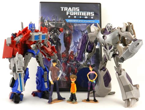 TFW's Transformers Prime First Edition Optimus Prime VS Megatron Two Pack Gallery - Transformers ...