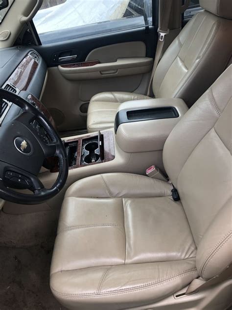 Chevy Tahoe seats for Sale in Modesto, CA - OfferUp