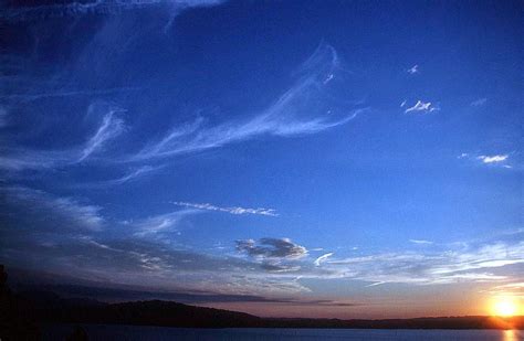 Gambar Background Zoom Pemandangan Langit Di Waktu - IMAGESEE