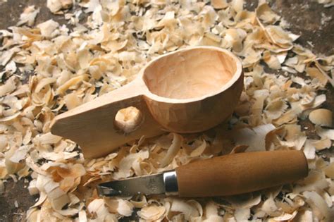 Carving a Kuksa Cup tutorial- jonsbushcraft.com