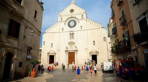 Bari Cathedral Tours - Book Now | Expedia