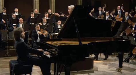 Beethoven: Piano Concerto No. 5 "Emperor" [Zimerman, Wiener ...