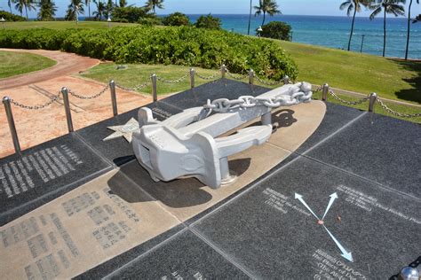 Honolulu Weddings: Kaka'ako Waterfront Park