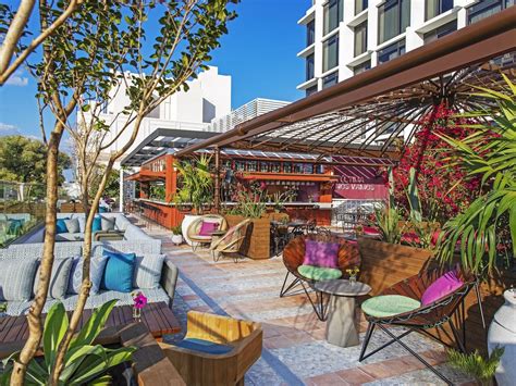 16 Best Rooftop Restaurants in Miami, From South Beach to Brickell