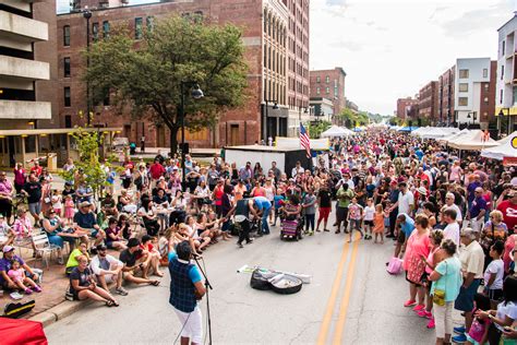 Downtown Des Moines Farmers Market - B2wins