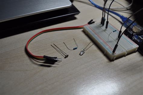 Arduino Photoresistor LED On/off : 4 Steps - Instructables