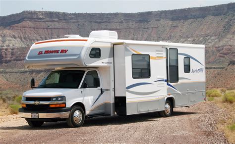 Picture of a Class C Motorhome / RV, Cabover Style, Slide-Out | Monty's RV Camping Pictures