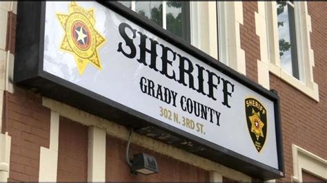 Crash cuts power to Grady County Sheriff's Office, courthouse