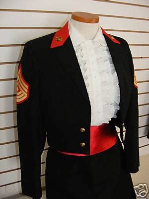 USMC MARINE FEMALE NCO EVENING DRESS UNIFORM EGA | #42570818