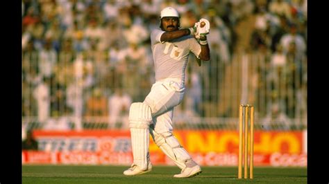 Top 10 Cricket Legends of Pakistan - Story.com.pk