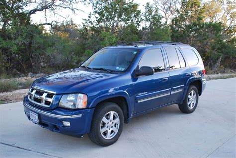 Isuzu Ascender SUV Exterior - Car Picture Site | Isuzu ascender, Suv, Car pictures