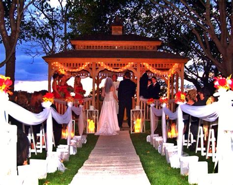 Baiting Hollow Farm Vineyard | Reception Venues - The Knot