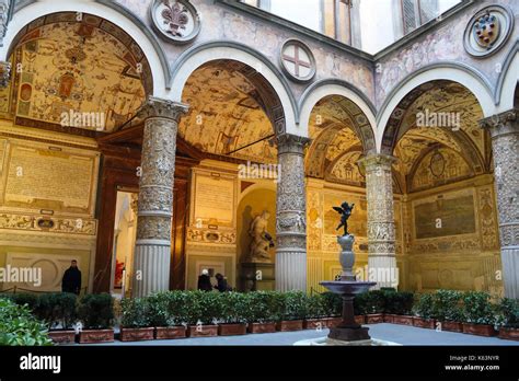 Palazzo vecchio interior hi-res stock photography and images - Alamy