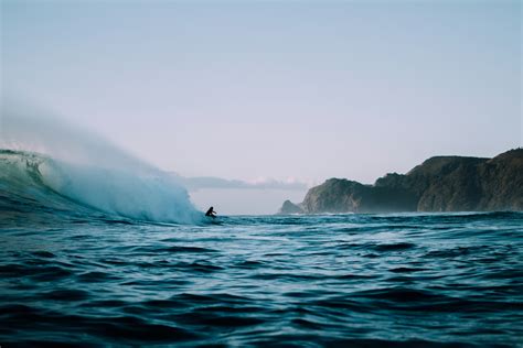 Best Time To Surf in Hawaii - Gone Surfing HawaiiGone Surfing Hawaii