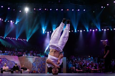 World's largest breakdancing competition busts a move into Houston in post-pandemic return. : r ...