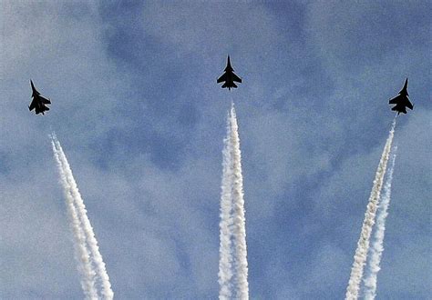 Indian Air Force Celebrated its 81st Annual Day Parade on 8th October 2013 - Bharat Military Review