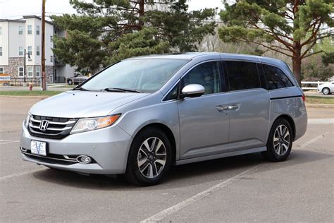 2016 Honda Odyssey Touring Elite | Victory Motors of Colorado