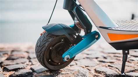 How to Remove Electric Scooter Tire from Rim?