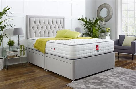 Windsor Divan Bed Set with Button Headboard | Divan Bed Warehouse