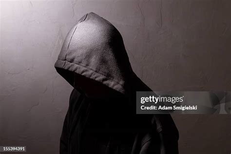 99 Hoodie Hiding Face Stock Photos, High-Res Pictures, and Images - Getty Images